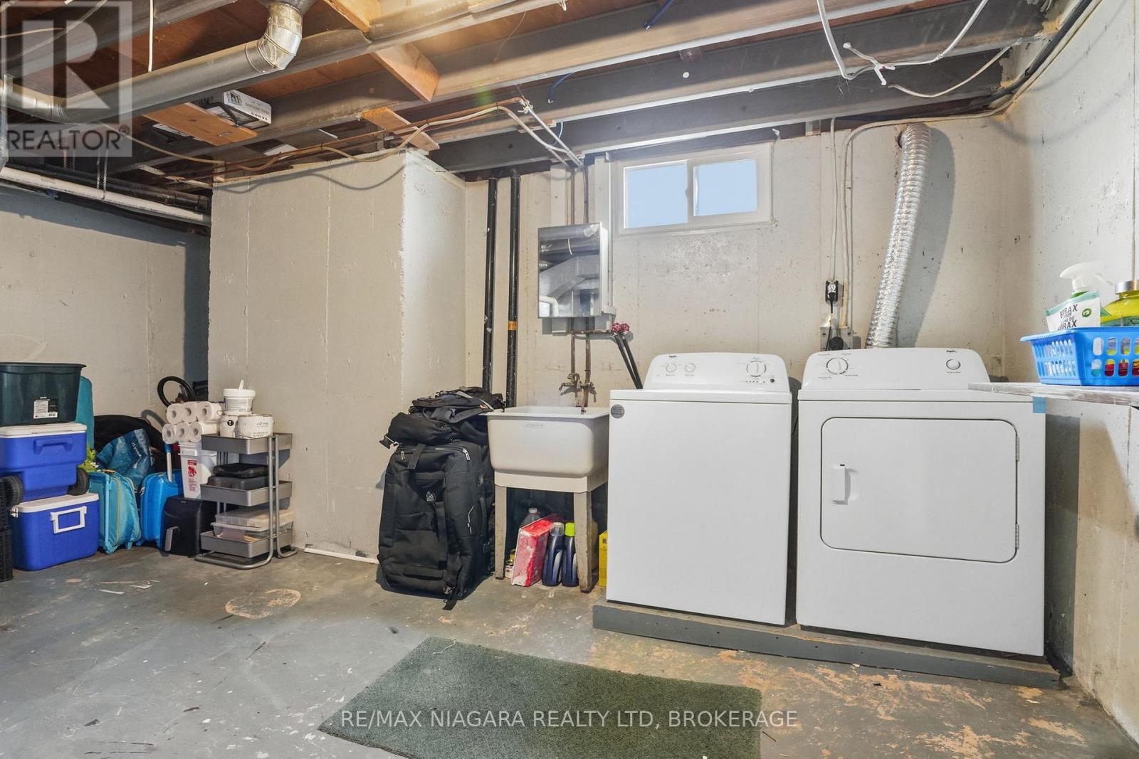 #64 151 LINWELL ROAD - 32