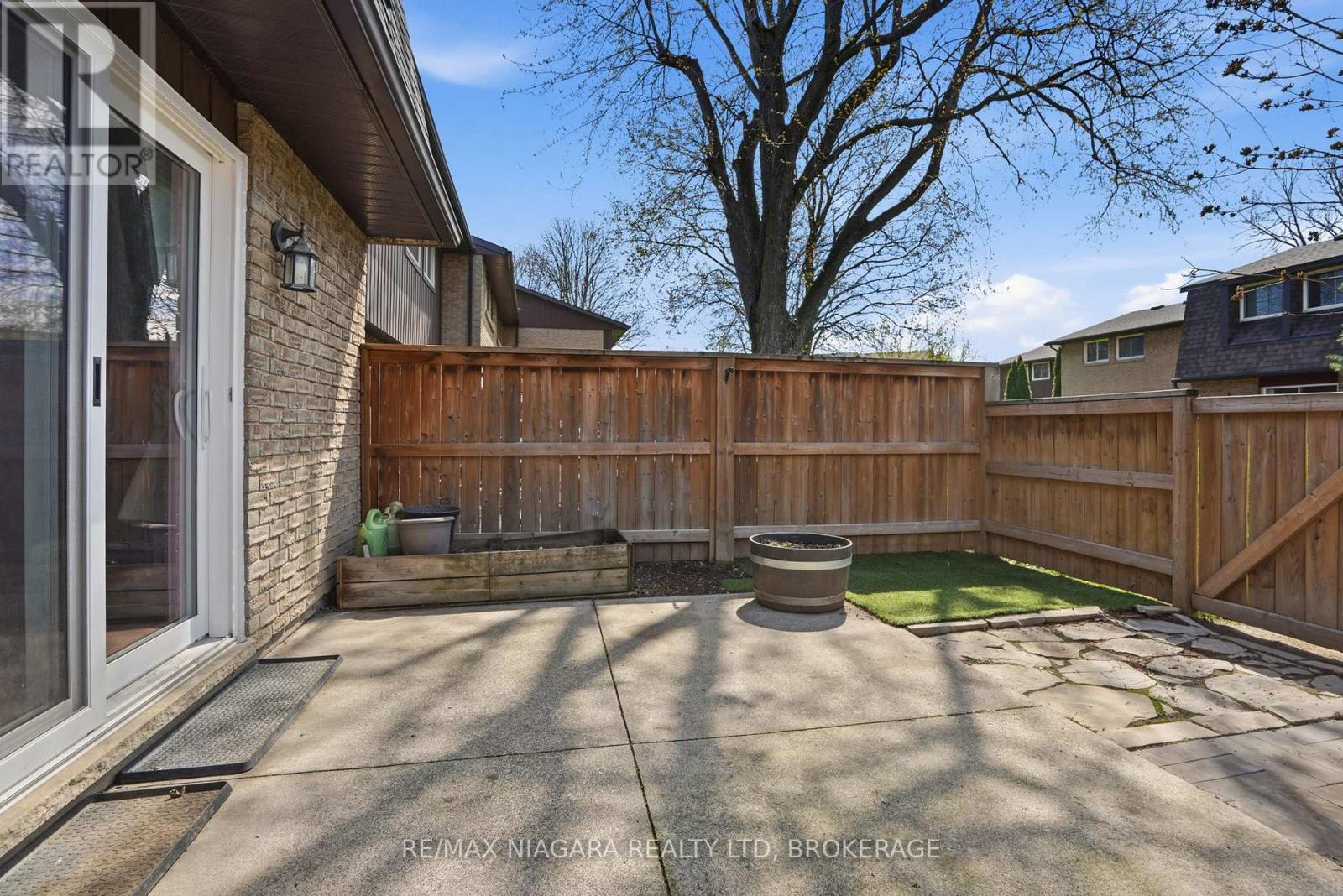 #64 151 LINWELL ROAD - 35