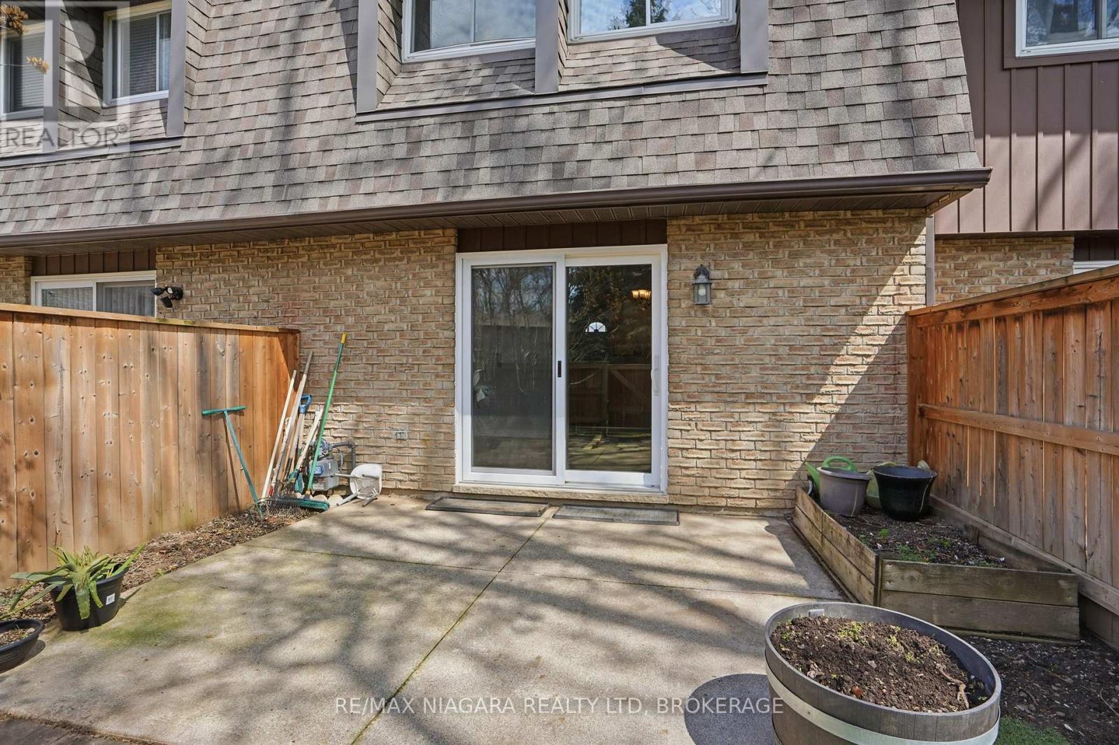 #64 151 LINWELL ROAD - 36