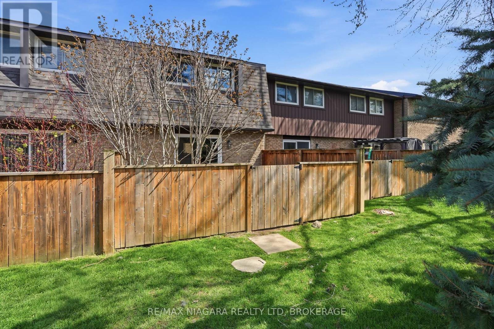 #64 151 LINWELL ROAD - 37