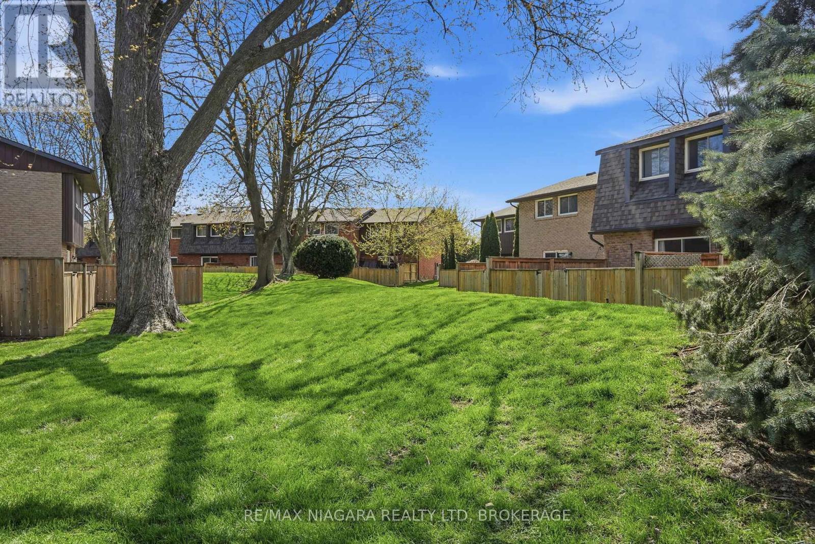 #64 151 LINWELL ROAD - 38