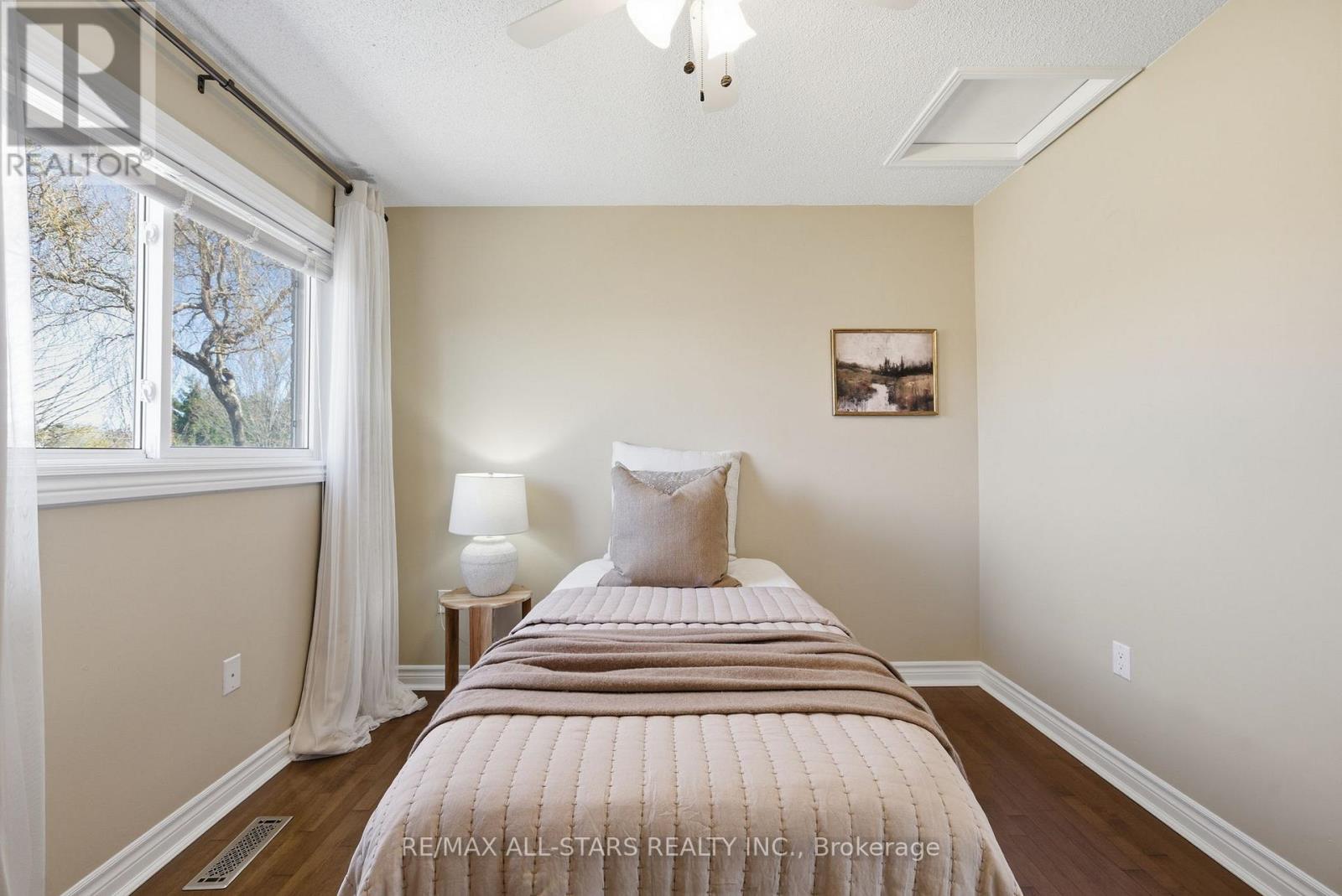 923 LESLIE VALLEY DRIVE — photo 23