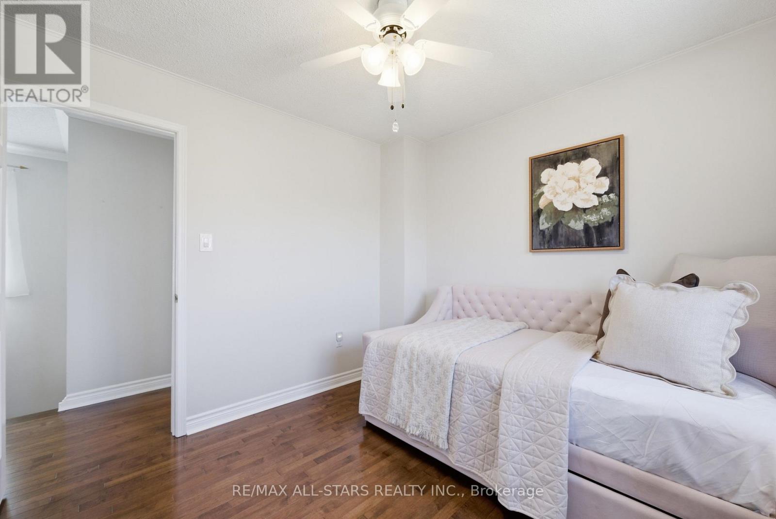 923 LESLIE VALLEY DRIVE — photo 26