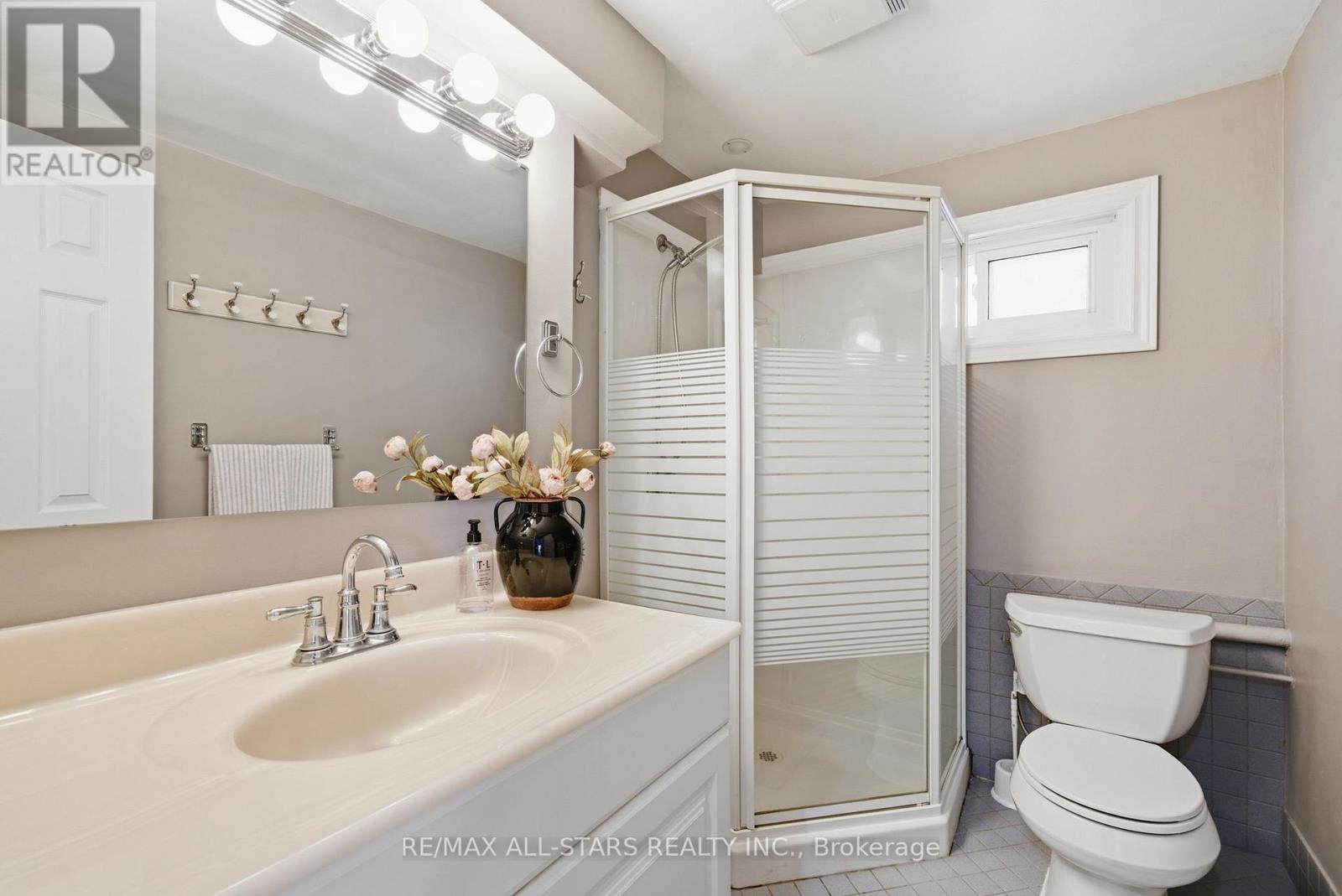923 LESLIE VALLEY DRIVE — photo 32
