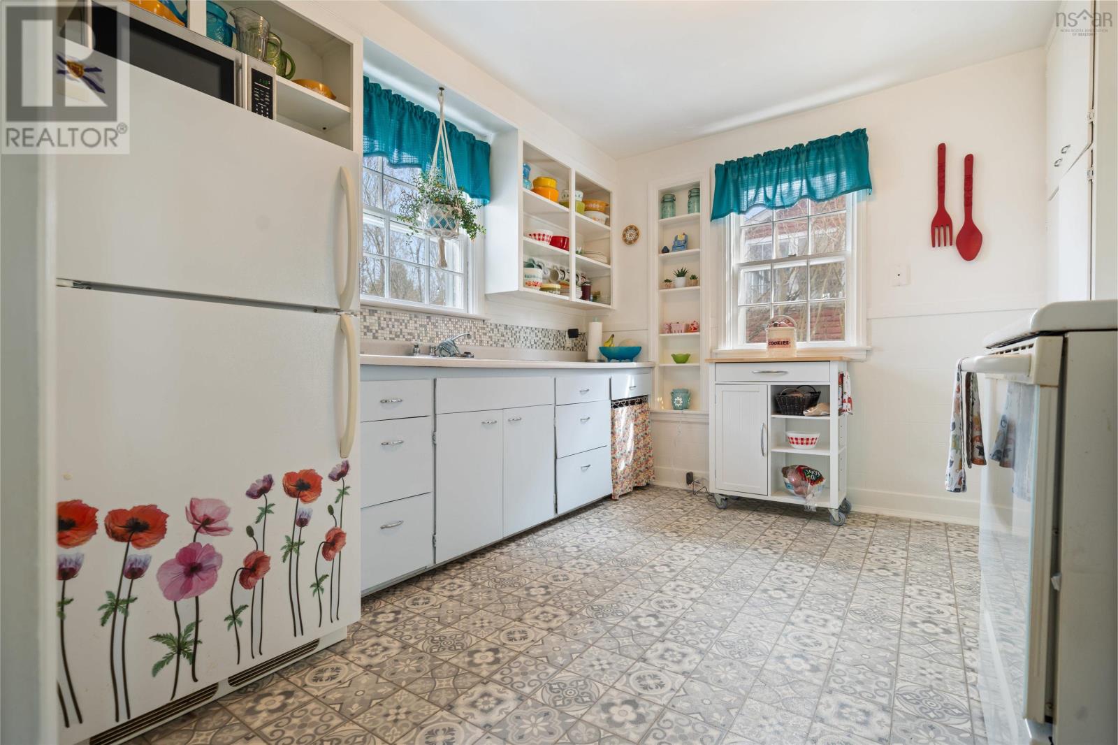 Property 17 of 36 of 105 Lyman Street