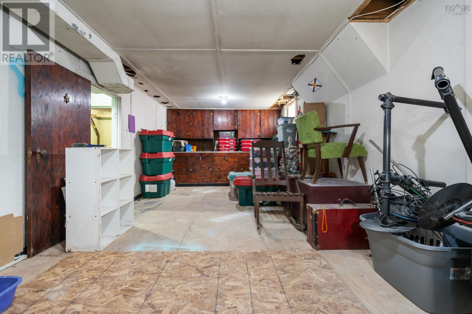 Property 32 of 36 of 105 Lyman Street