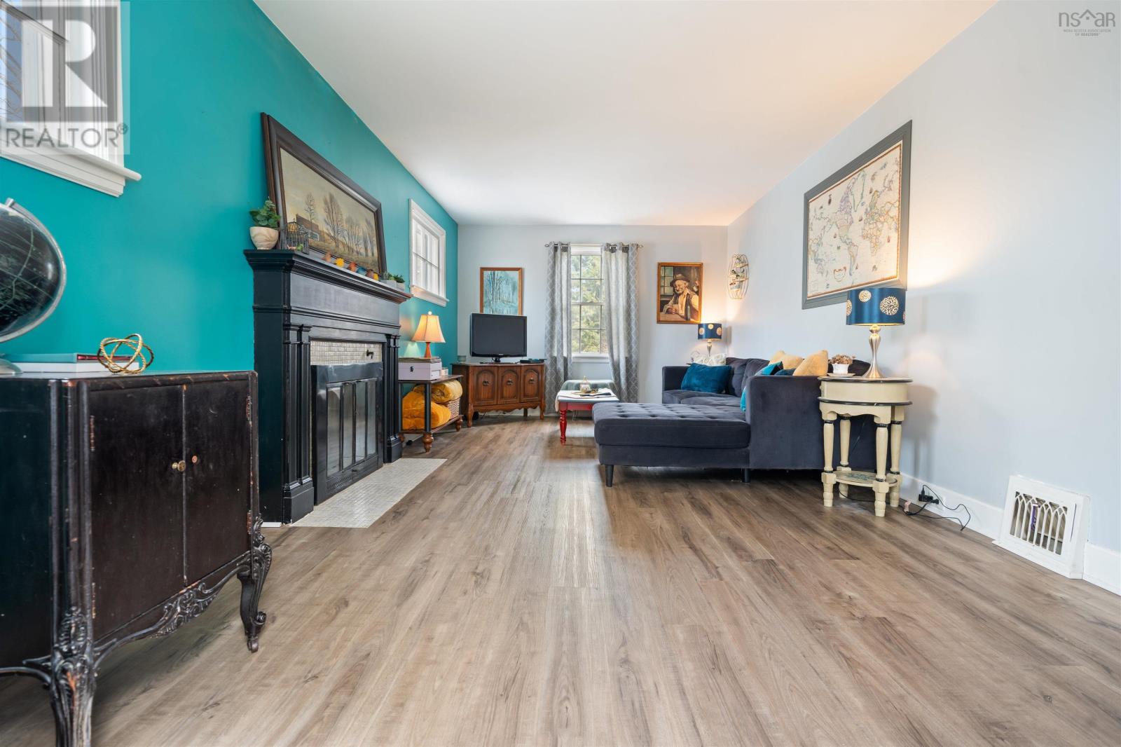 Property 5 of 36 of 105 Lyman Street