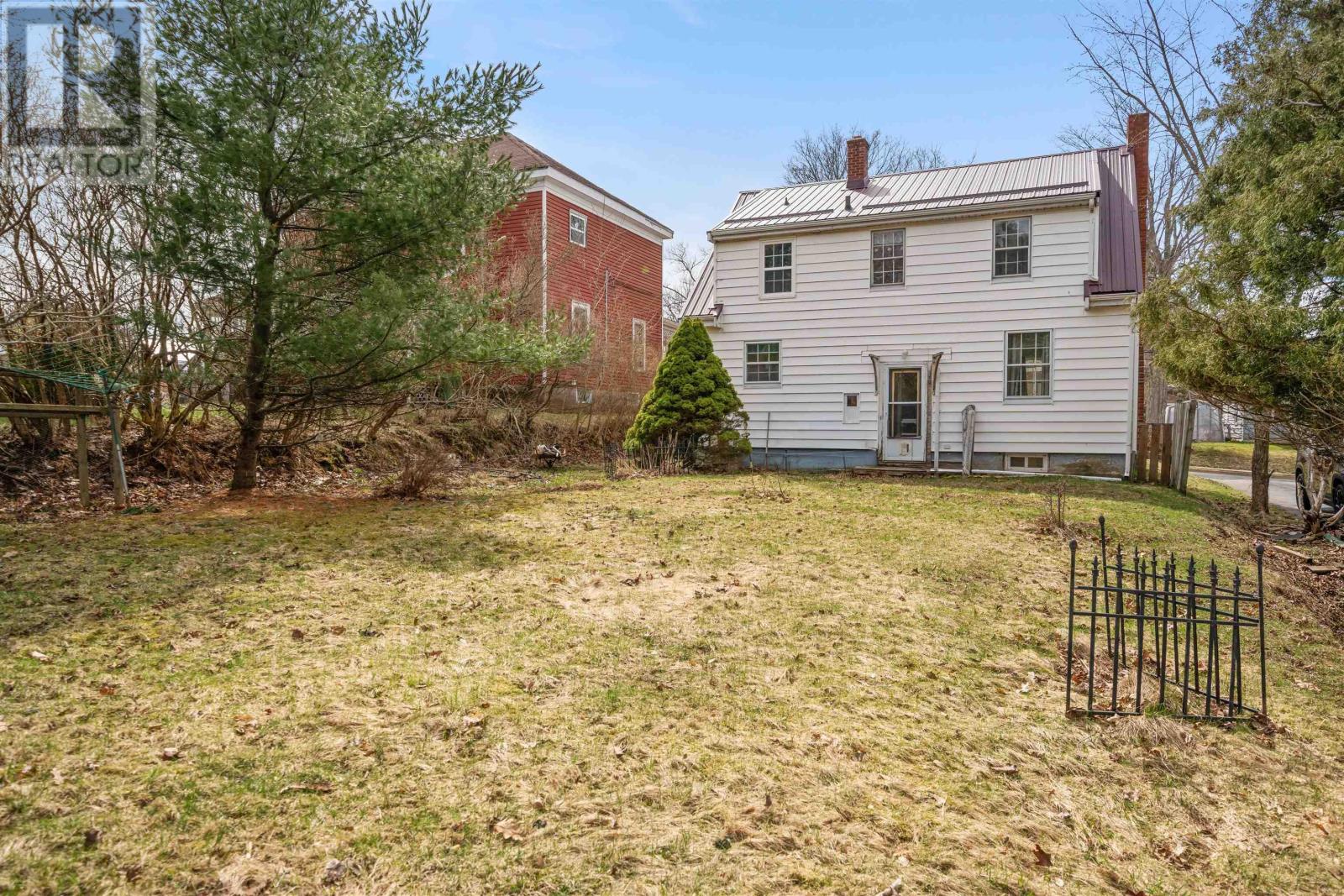 Property 34 of 36 of 105 Lyman Street