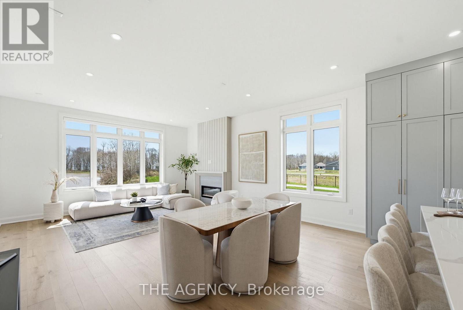 537 MISSISSAUGA AVENUE