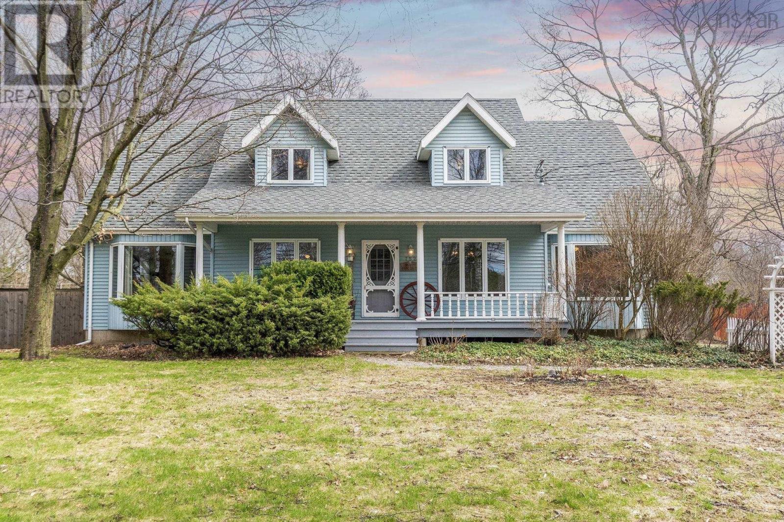 Property photo of 752 Main Street