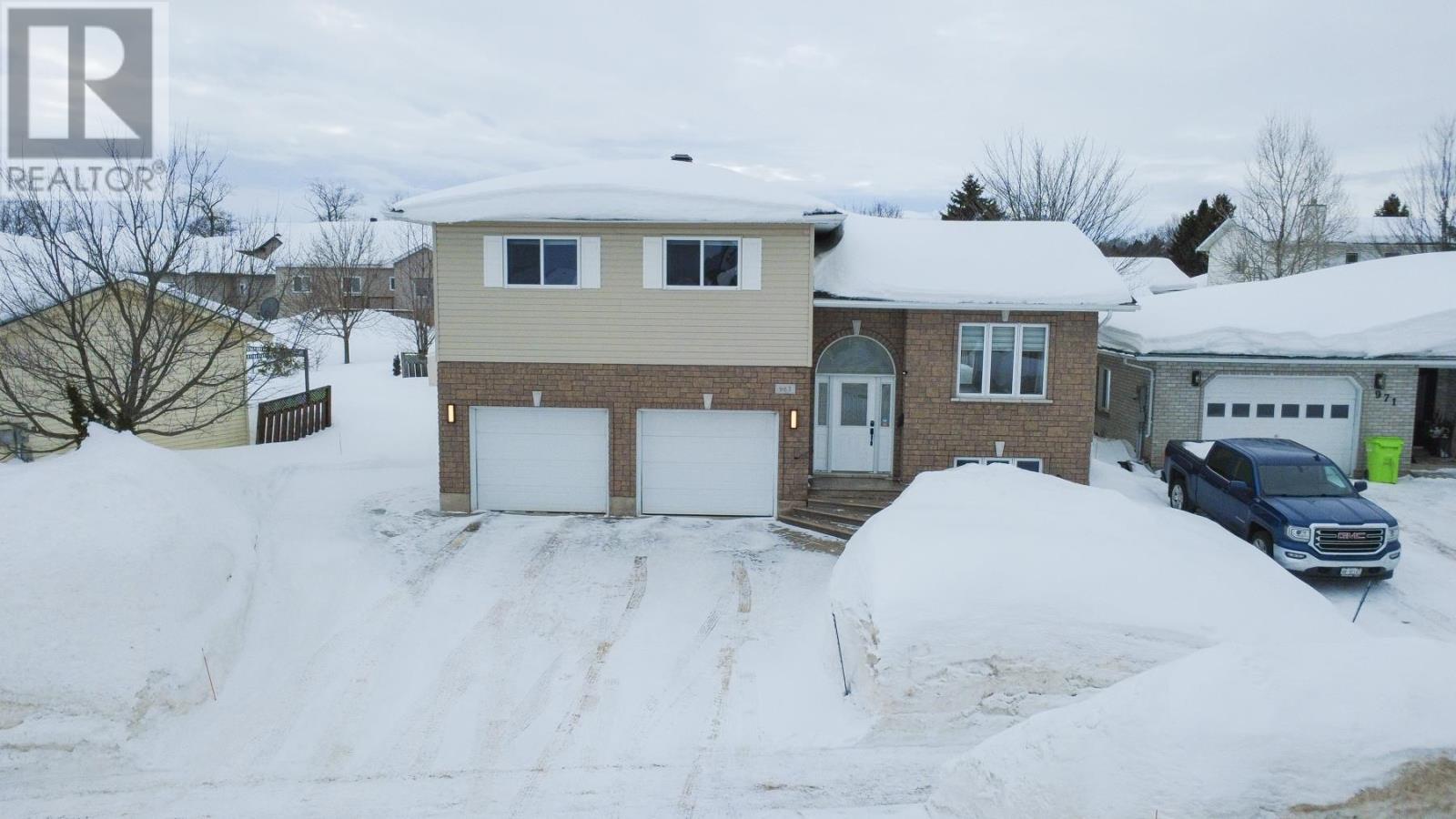 967 Lake ST, Sault Ste. Marie, Ontario, P6B6C9 — Photo 3