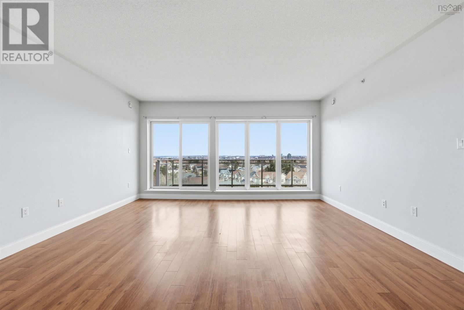 Property 17 of 30 of 612 60 Walter Havill Drive