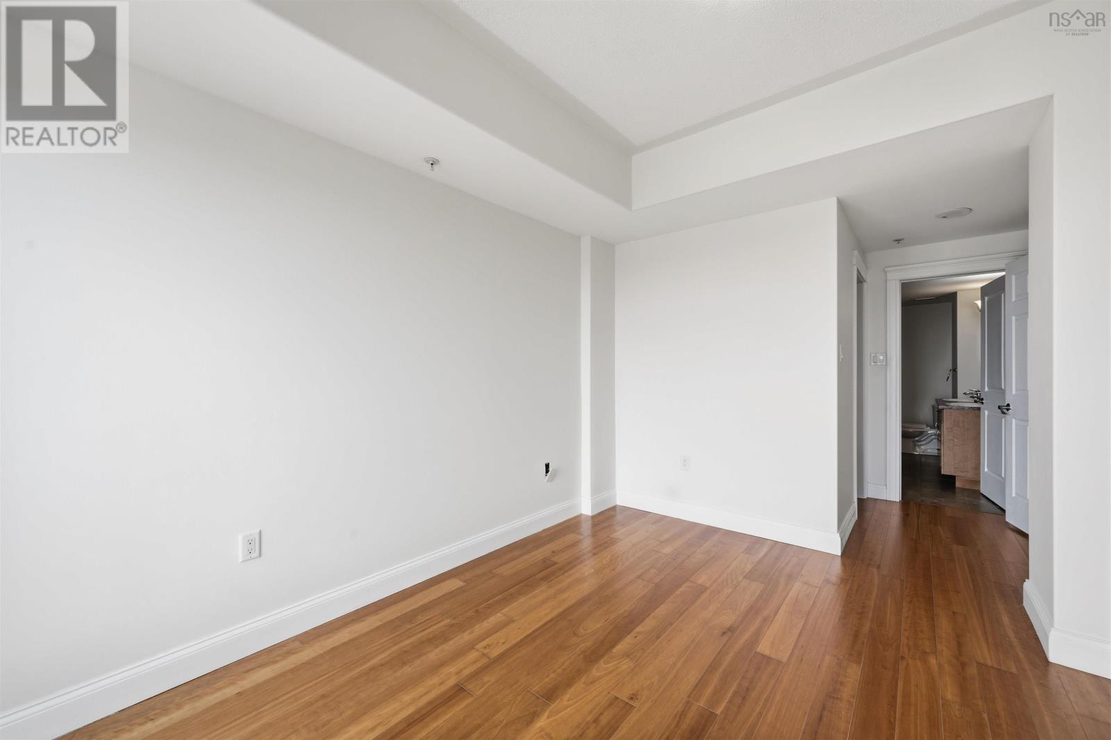 Property 27 of 30 of 612 60 Walter Havill Drive