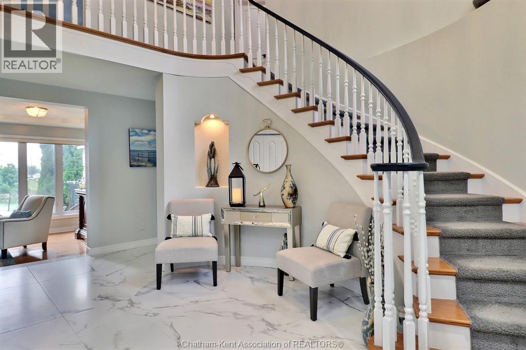 932 GRAND AVENUE West - 12