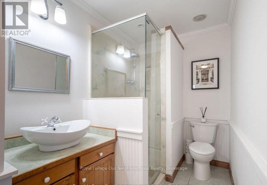 3741 LAKESHORE ROAD E - 21