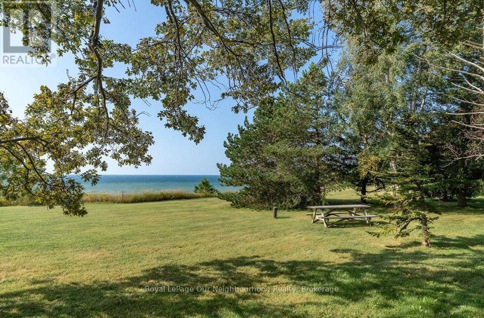 3741 LAKESHORE ROAD E - 26