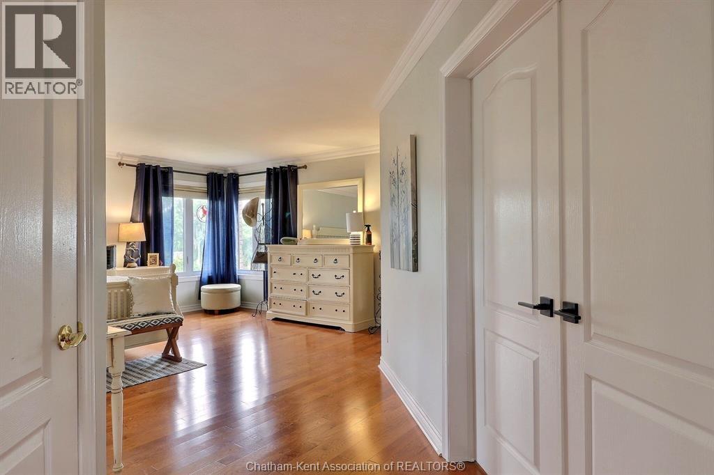 932 GRAND AVENUE West — photo 33
