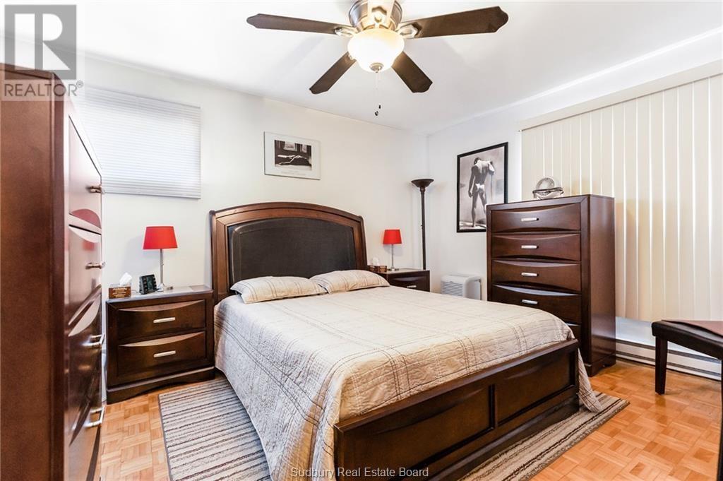 1590 Kelly Lake Road - 29
