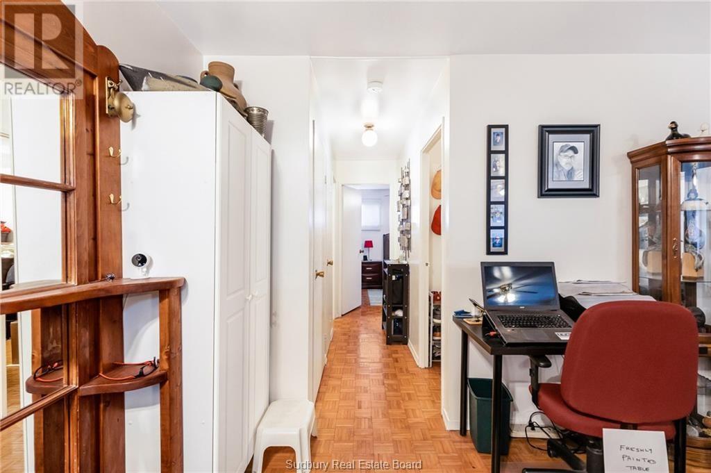 1590 Kelly Lake Road - 28