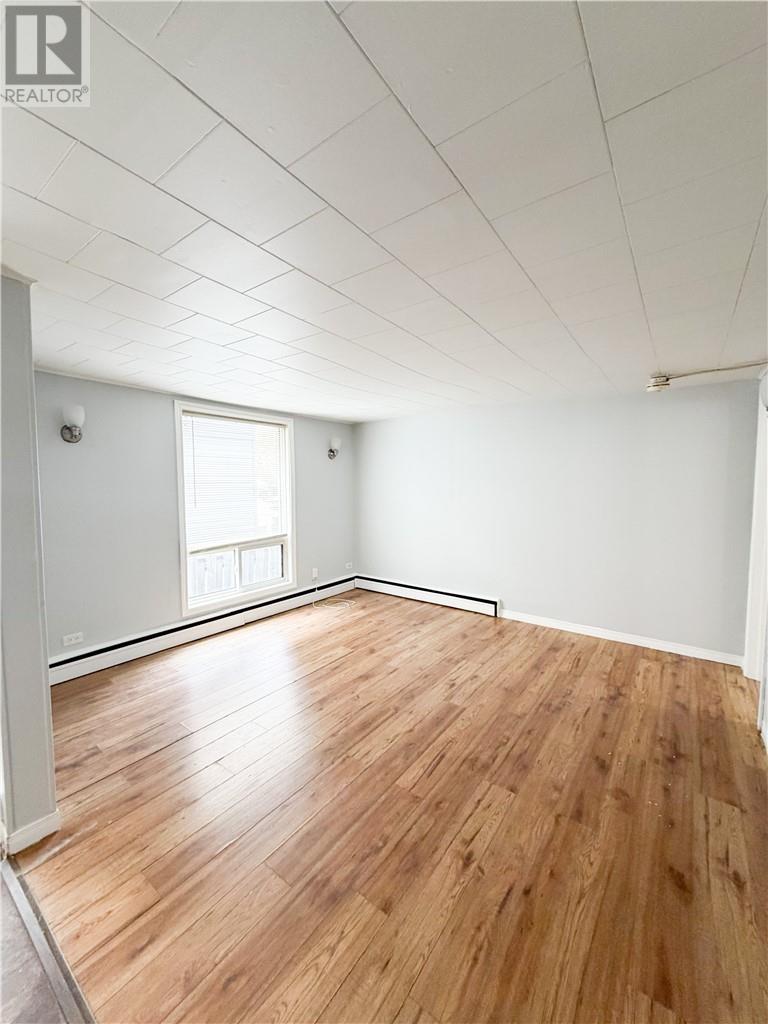 381 BESSIE AVENUE - 9