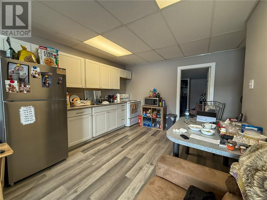 381 BESSIE AVENUE - 3