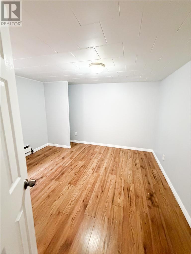 381 BESSIE AVENUE - 15