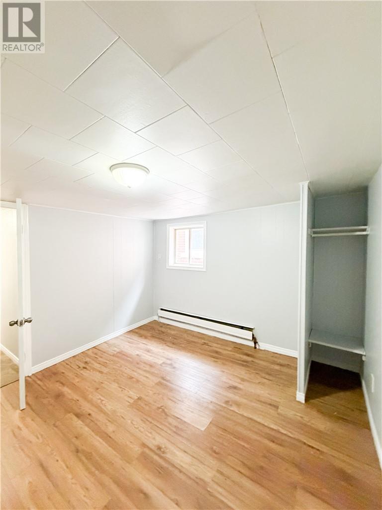 381 BESSIE AVENUE - 16