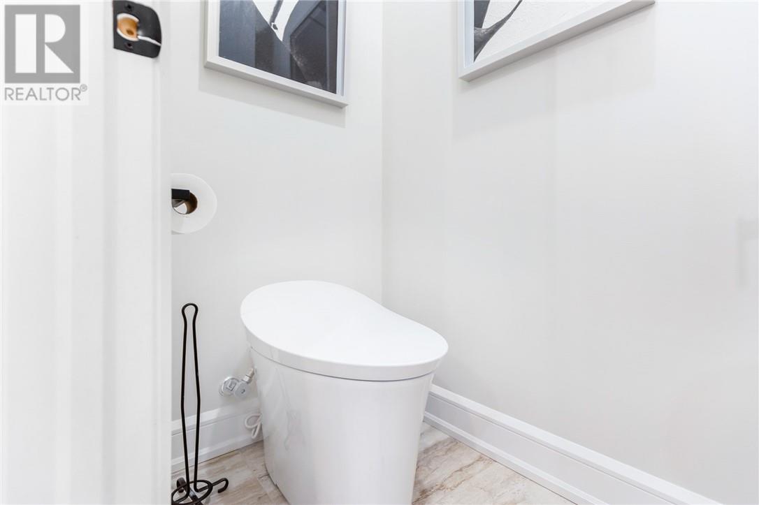 20 Breezehill Road - 45