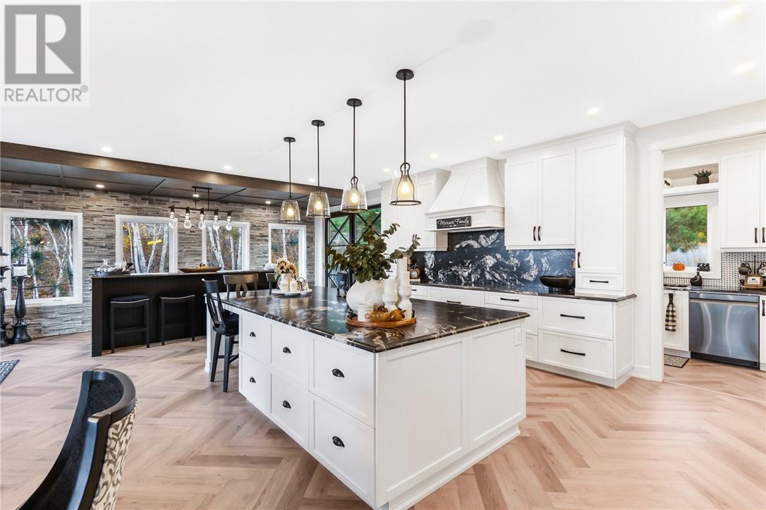 20 Breezehill Road - 27