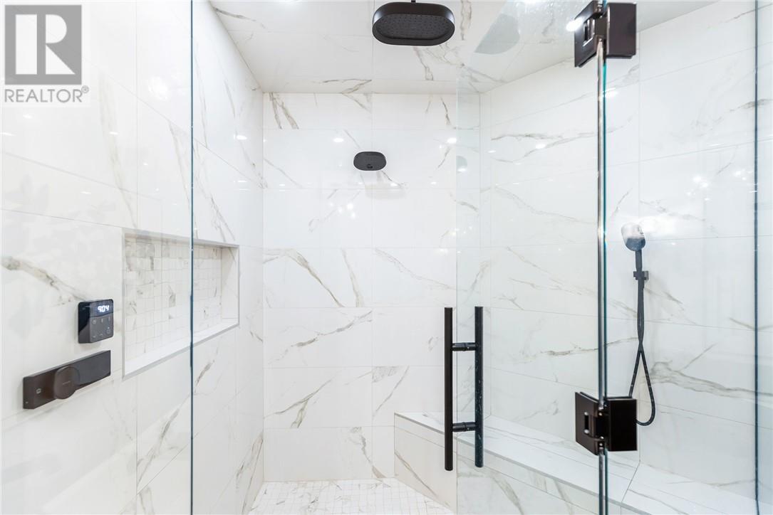 20 Breezehill Road - 43