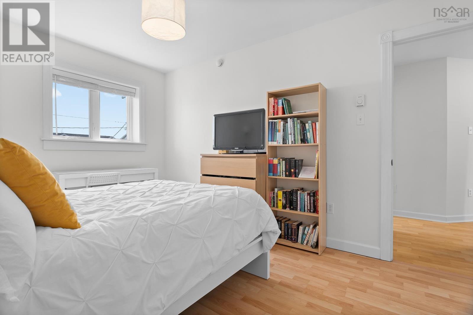 Property 22 of 41 of 195 Greenwood Avenue