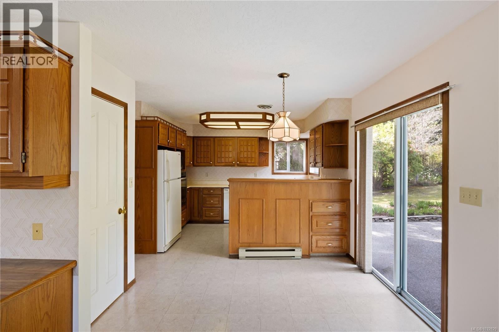  1753 Mayneview Terrace, North Saanich