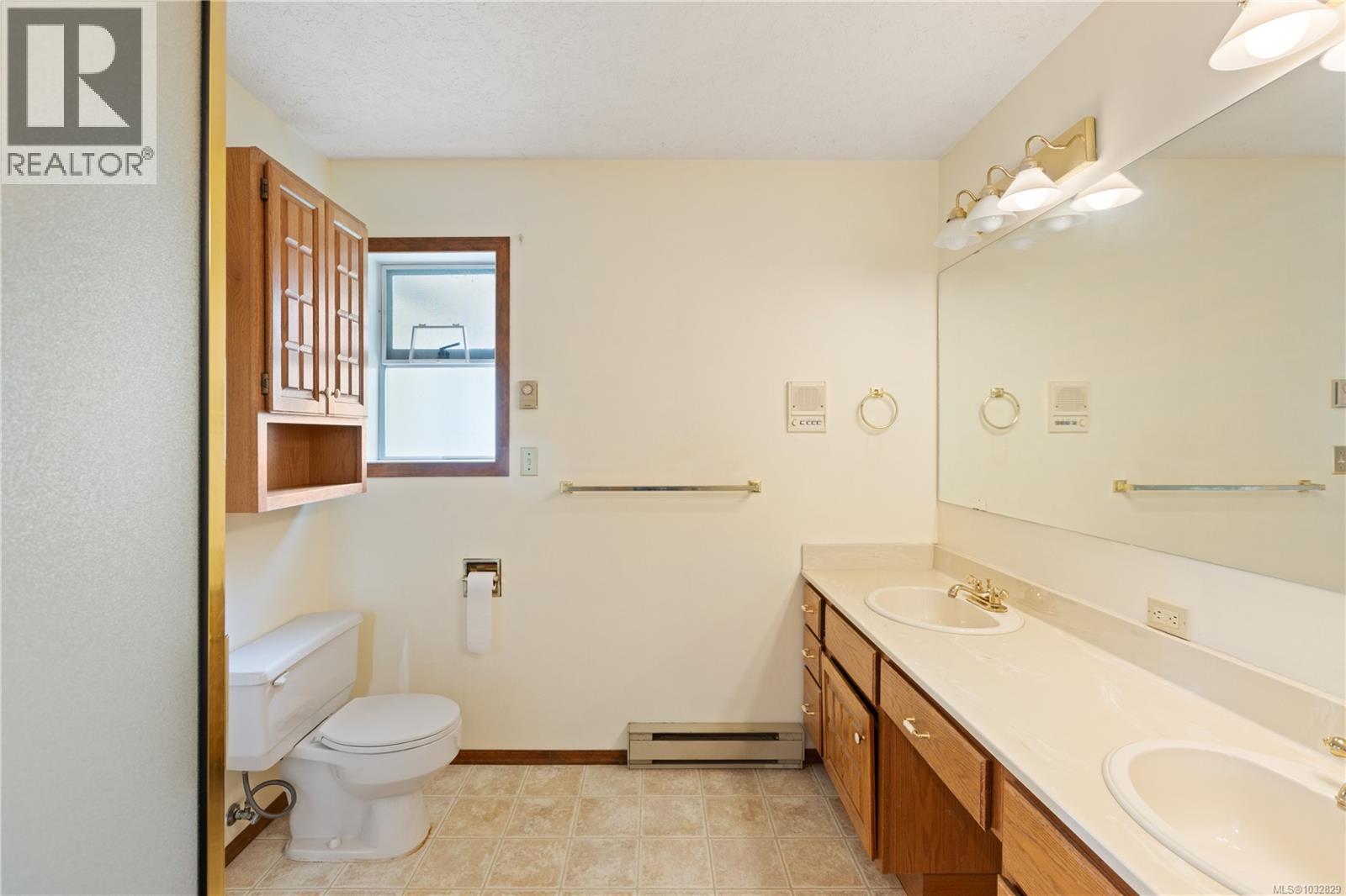  1753 Mayneview Terrace, North Saanich