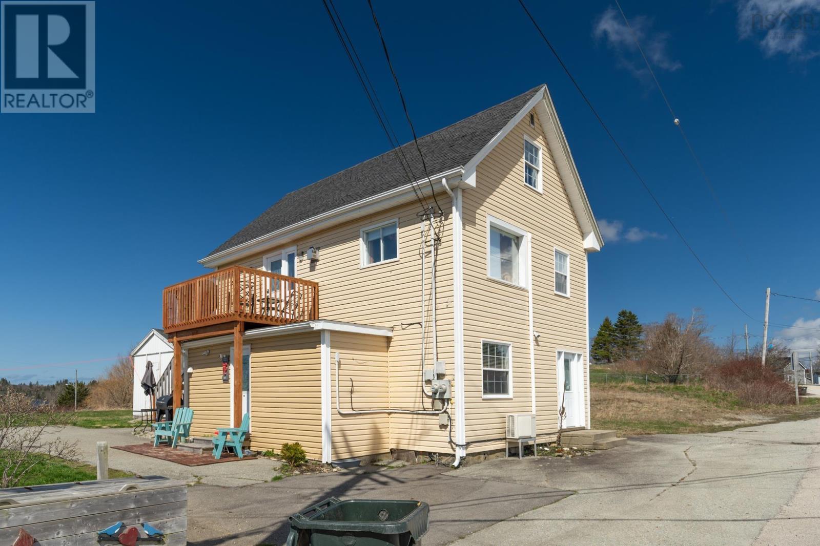 Property photo of 805 Highway 1