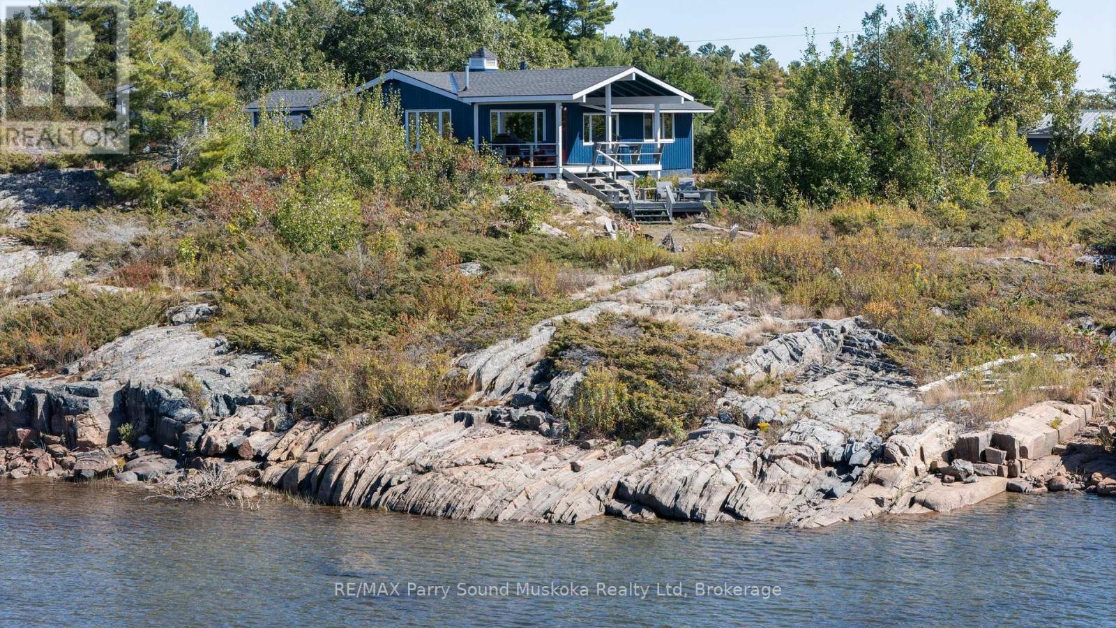 15 FORSYTHS ROAD - 44
