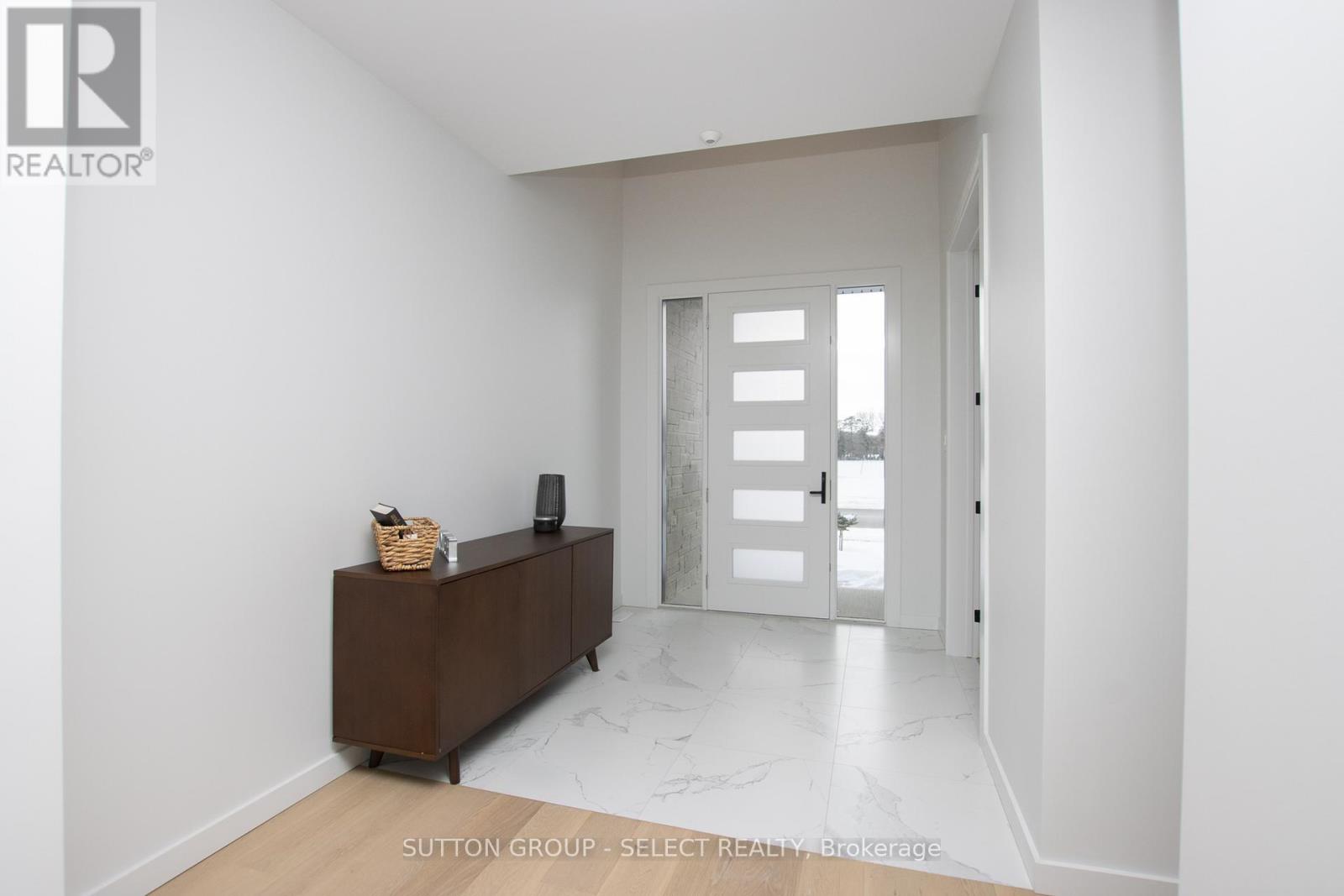 115 OPTIMIST DRIVE - 2