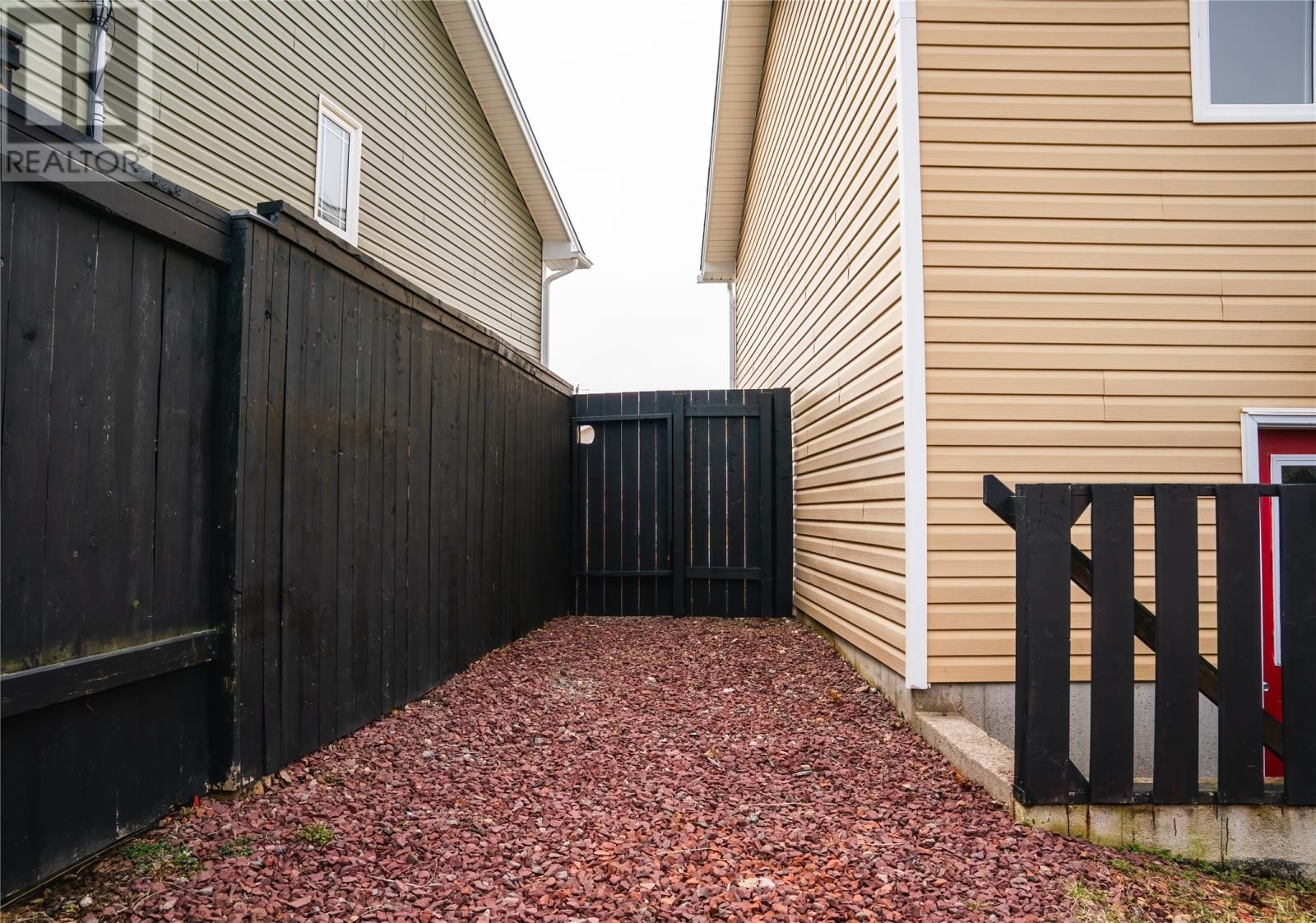 39 JOSHWILL CRESCENT - 31