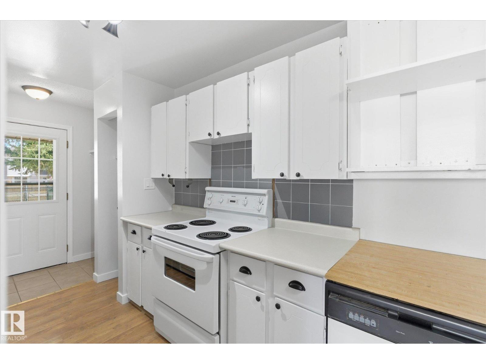 20 ATHABASCA AC, Devon