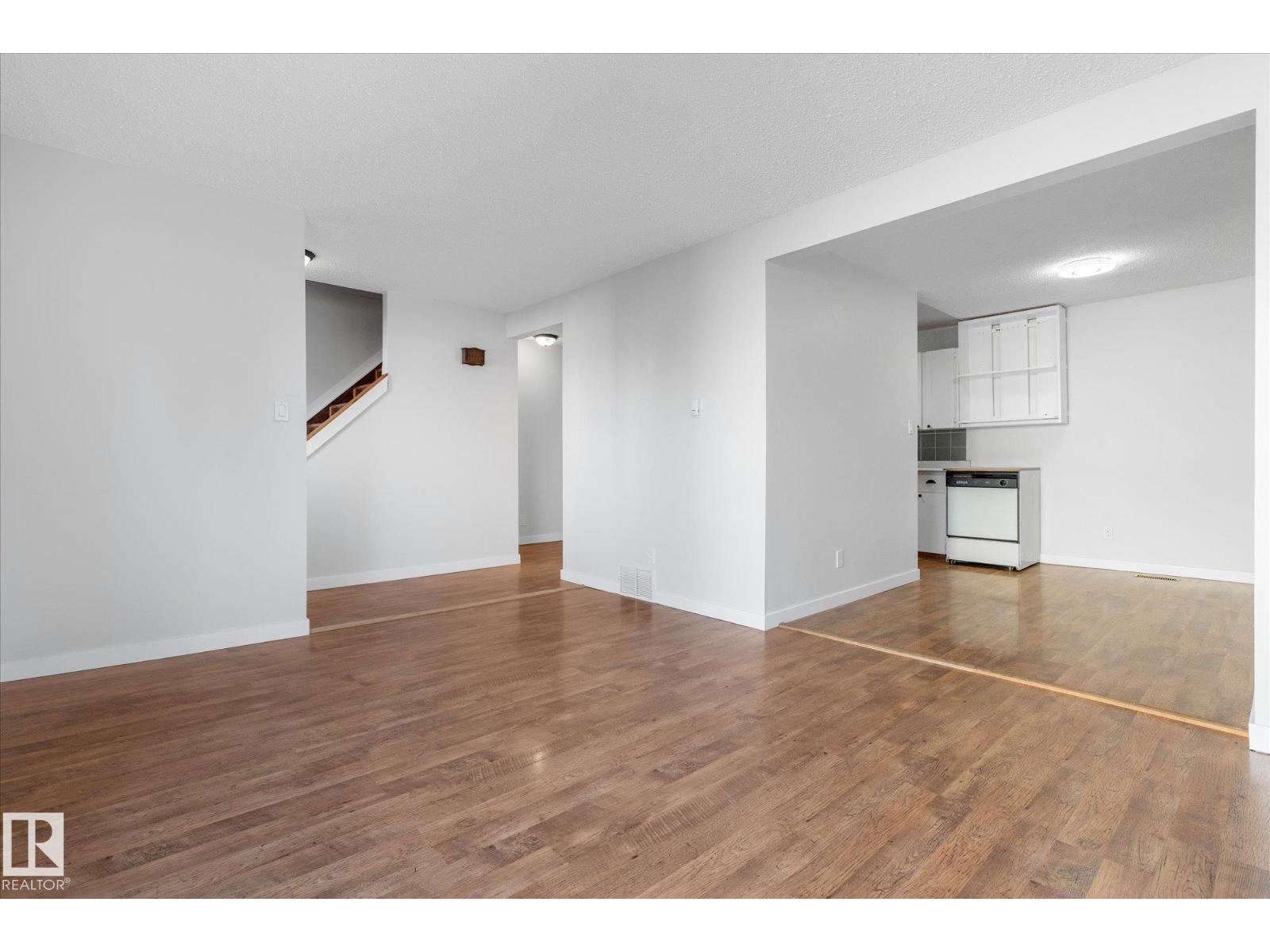 20 ATHABASCA AC, Devon