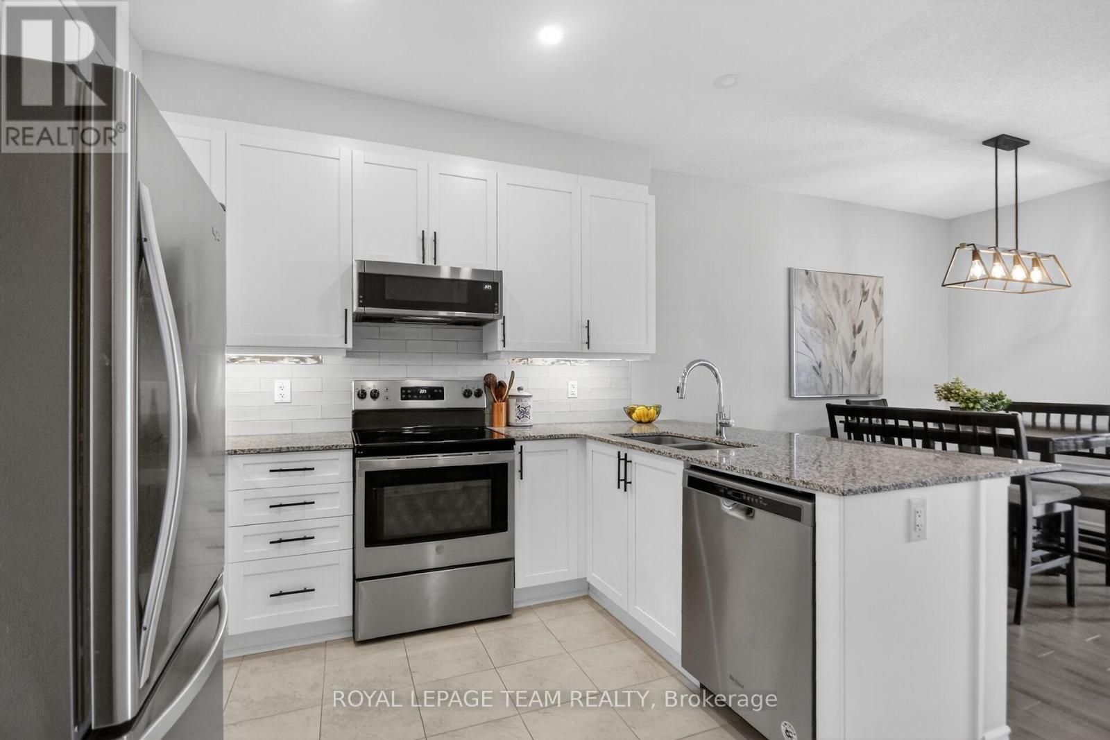 3 Bed, 4 Bath House for Sale in Ottawa – 802 BASCULE PLACE, Ottawa – MLS# X13033946 - Image 13