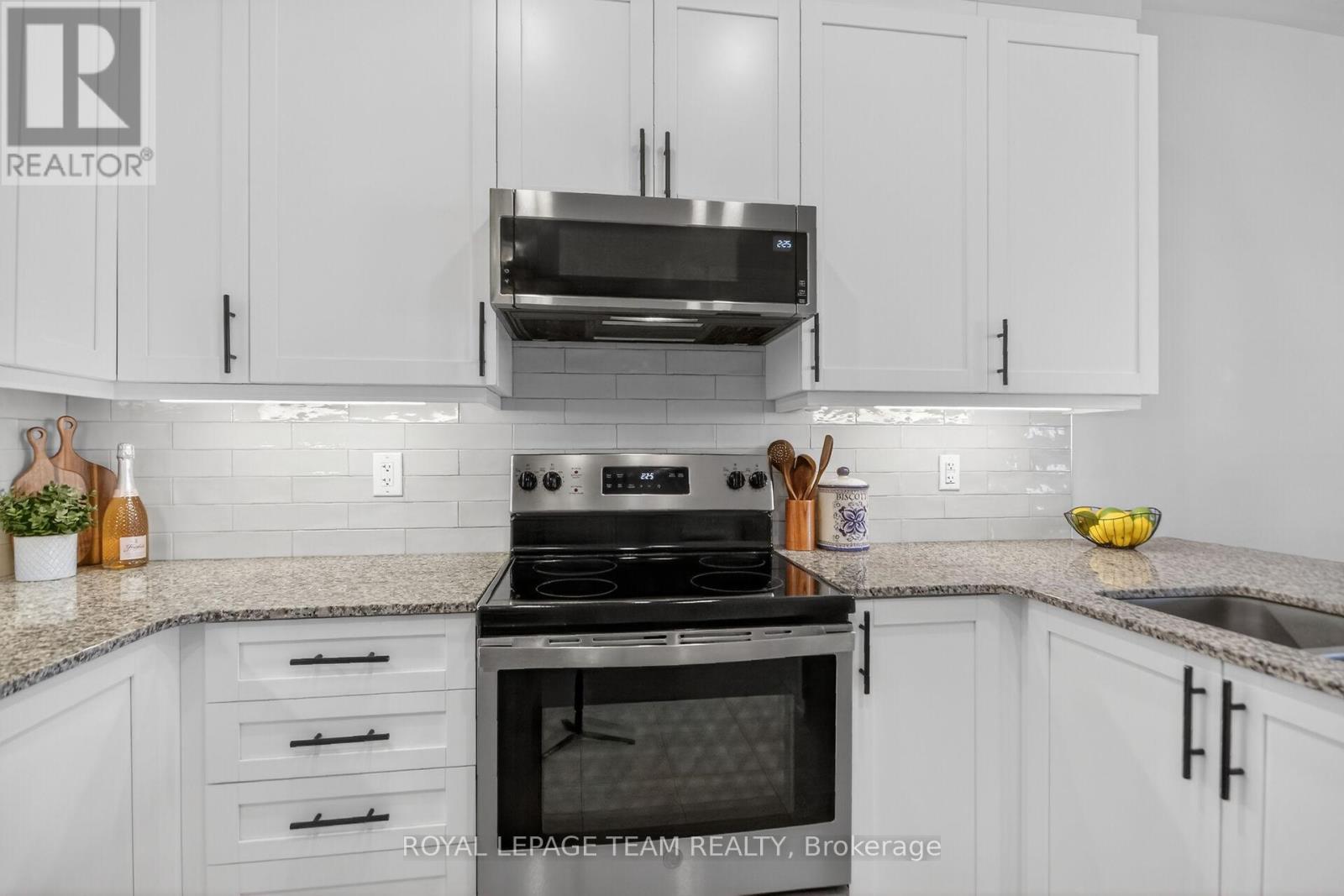 3 Bed, 4 Bath House for Sale in Ottawa – 802 BASCULE PLACE, Ottawa – MLS# X13033946 - Image 14