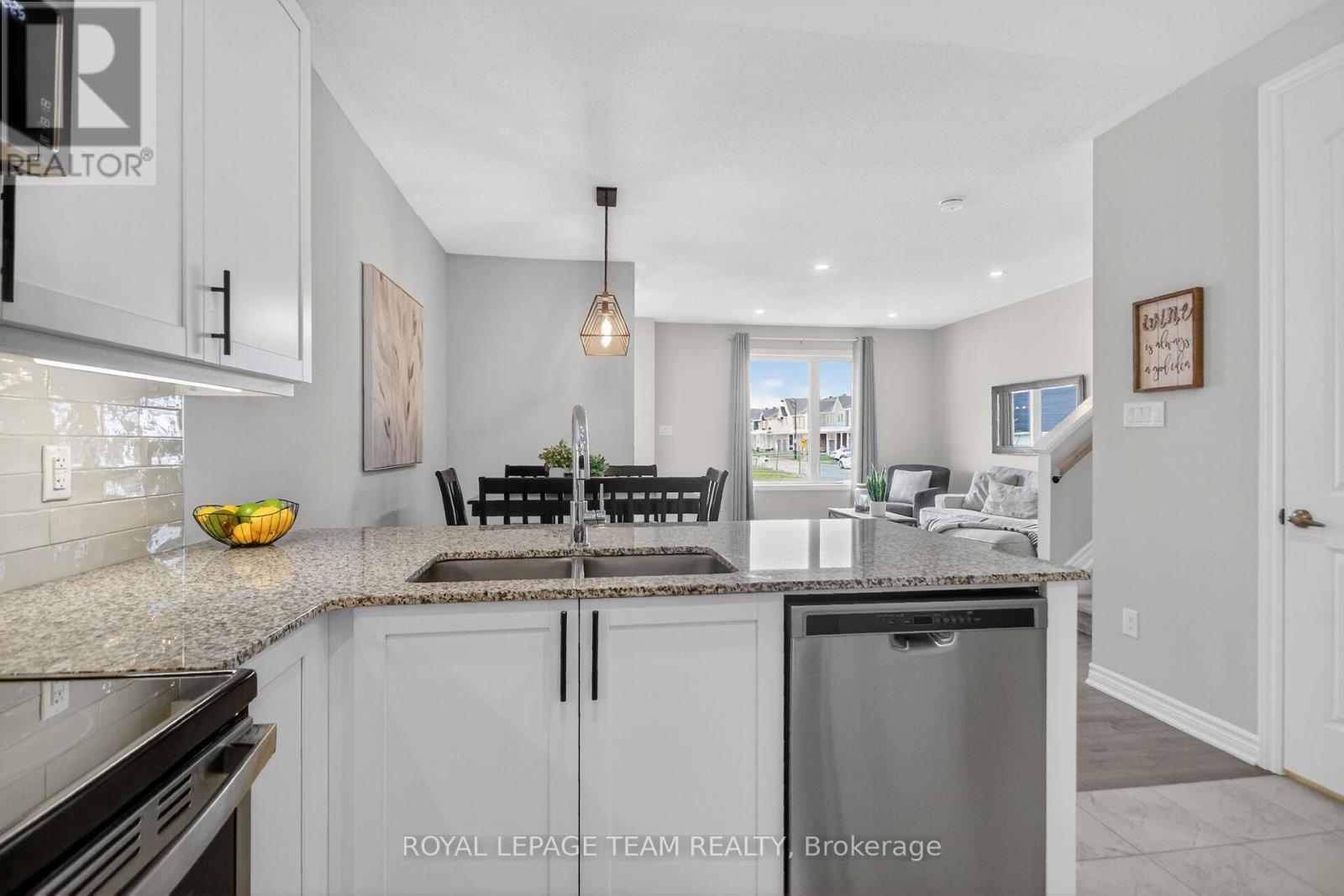 3 Bed, 4 Bath House for Sale in Ottawa – 802 BASCULE PLACE, Ottawa – MLS# X13033946 - Image 15