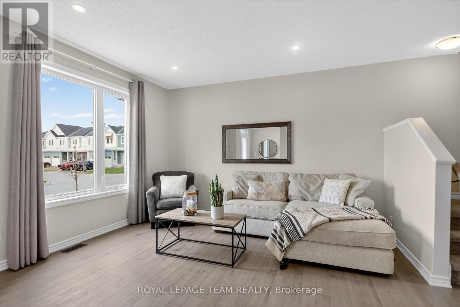 3 Bed, 4 Bath House for Sale in Ottawa – 802 BASCULE PLACE, Ottawa – MLS# X13033946 - Image 6