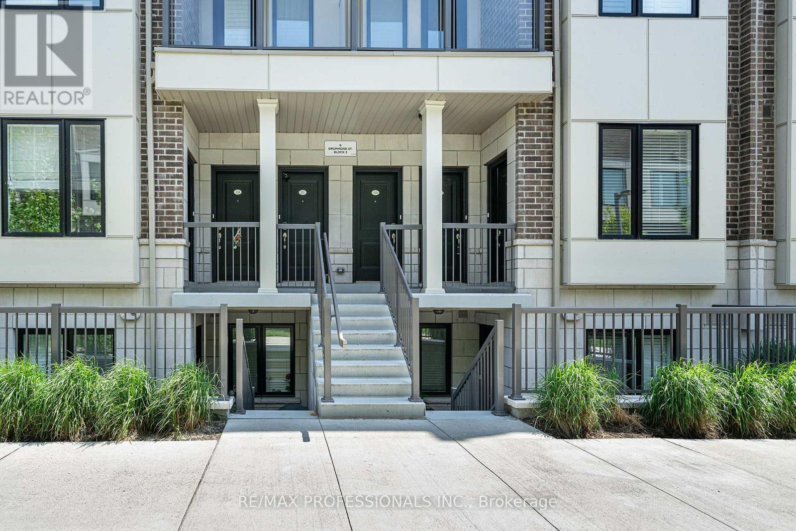 #320 6 DRUMMOND STREET - 30