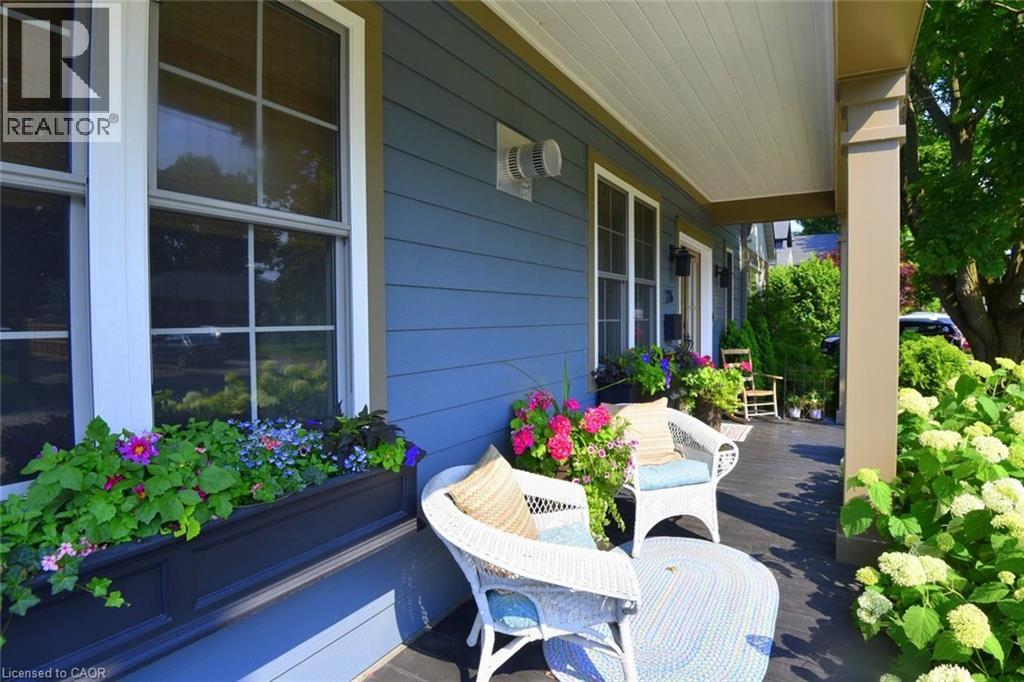 26 CORBETT Avenue - 3
