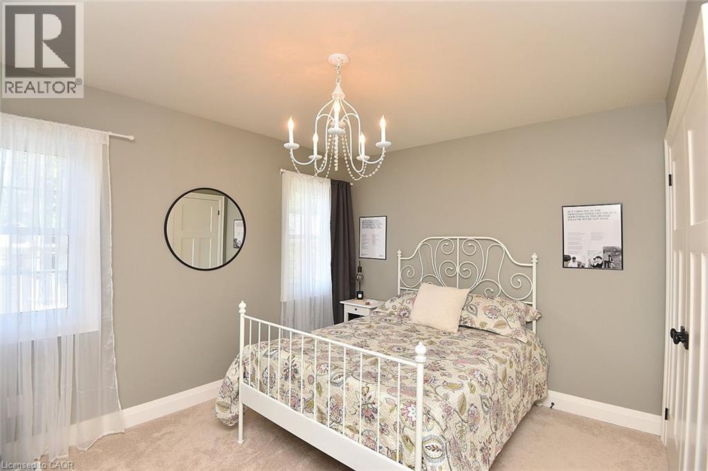 26 CORBETT Avenue - 33