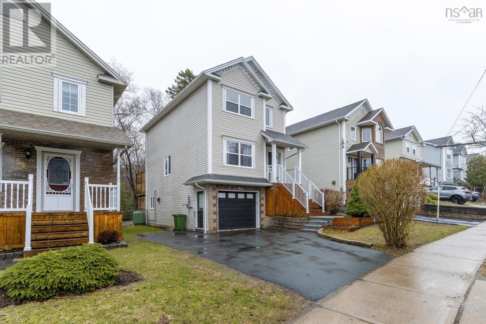 53 Heathside Crescent - photo 2