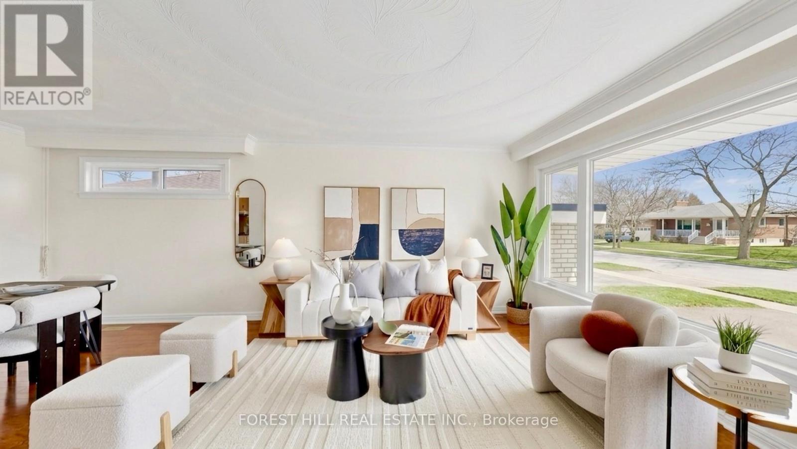 8 SUMMERFIELD CRESCENT