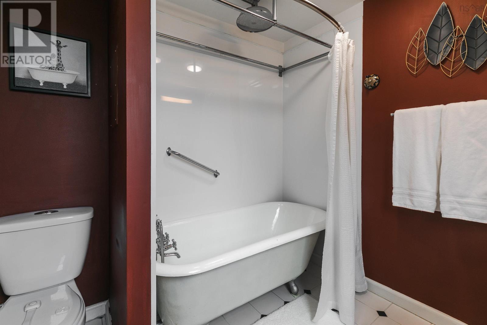 Property 27 of 50 of 5350 Rector Street