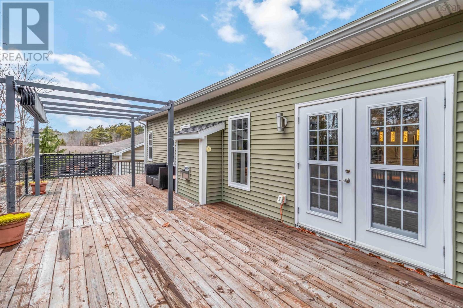 38 ROUNDHOUSE DRIVE - 38